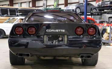 Chevrolet-Corvette-Coupe-1985-6