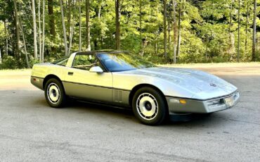 Chevrolet-Corvette-Coupe-1985-6