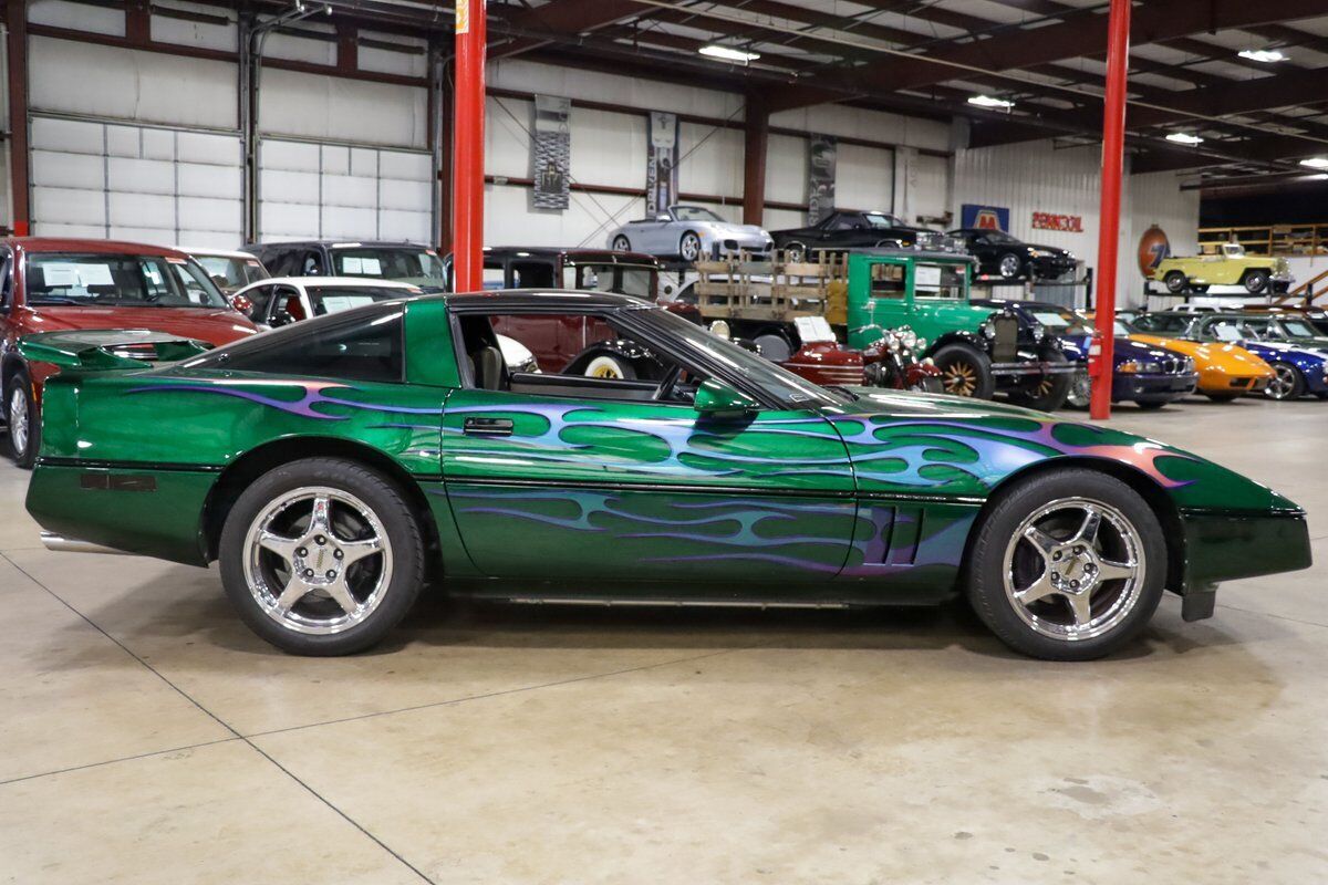 Chevrolet-Corvette-Coupe-1985-9