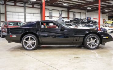 Chevrolet-Corvette-Coupe-1985-9