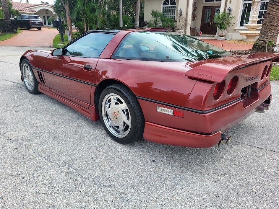 Chevrolet-Corvette-Coupe-1987-4