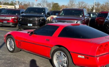 Chevrolet-Corvette-Coupe-1988-1