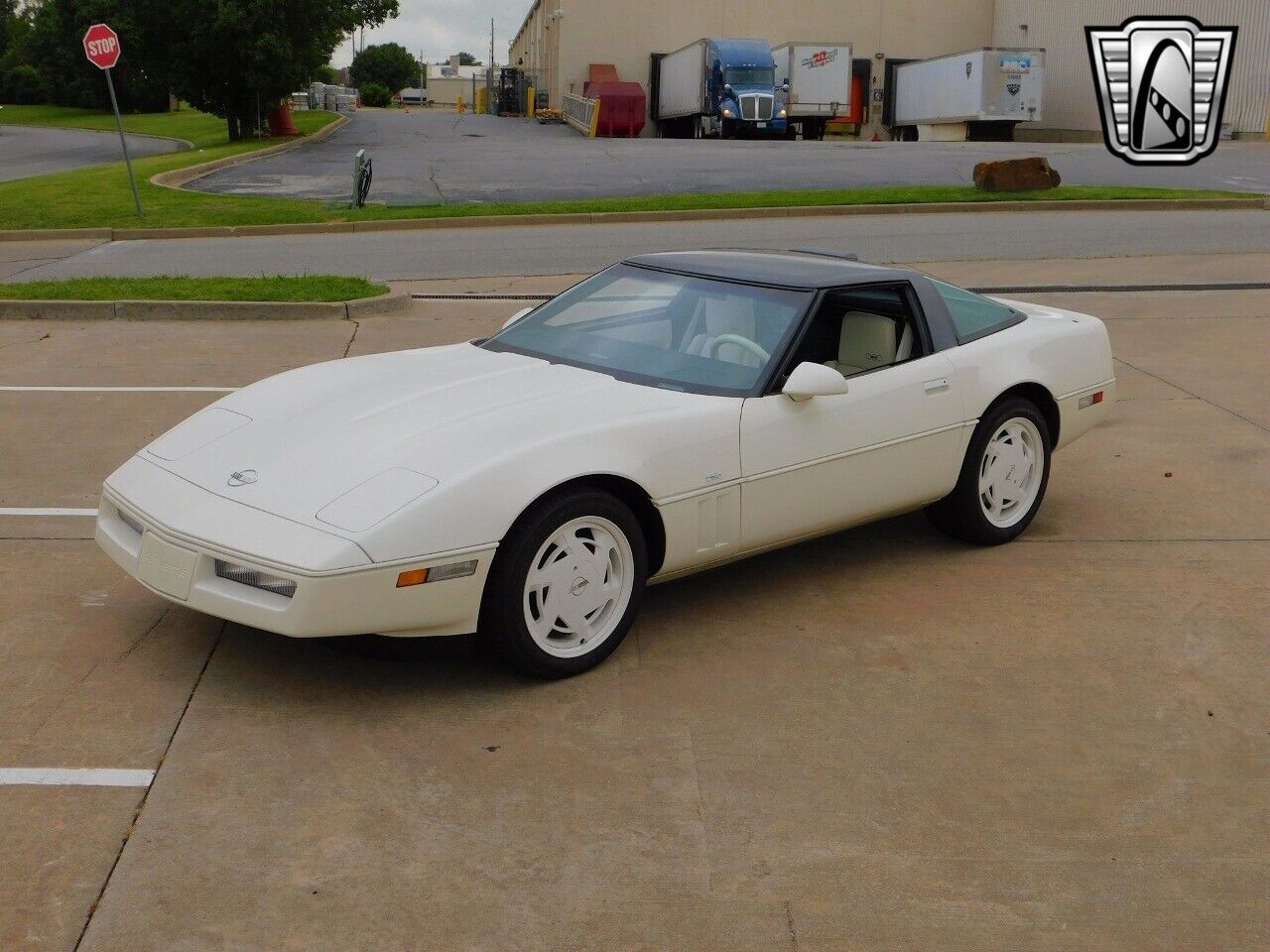 Chevrolet-Corvette-Coupe-1988-3