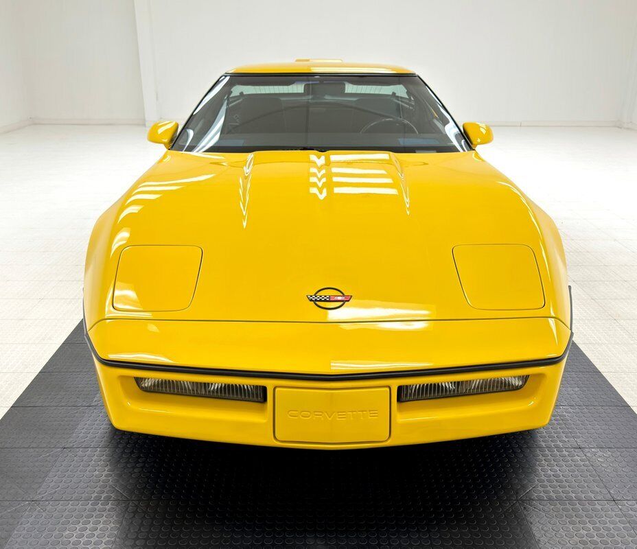 Chevrolet-Corvette-Coupe-1988-7