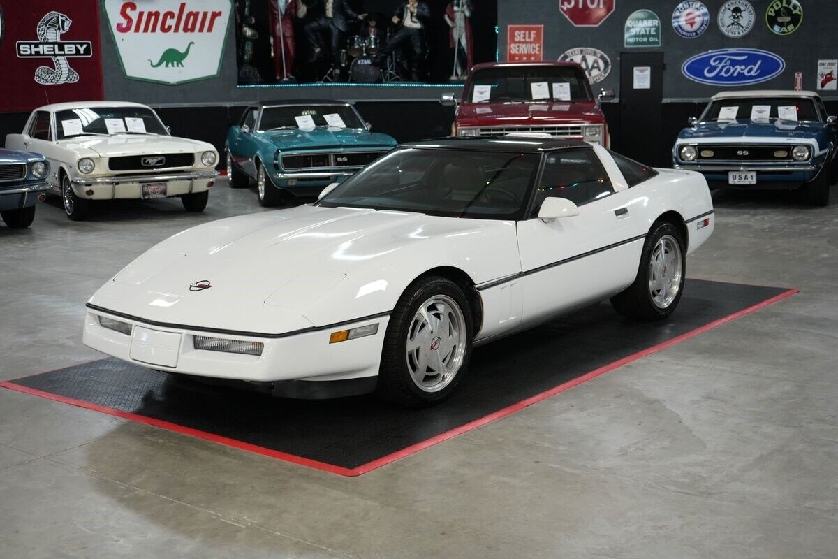 Chevrolet-Corvette-Coupe-1989-1