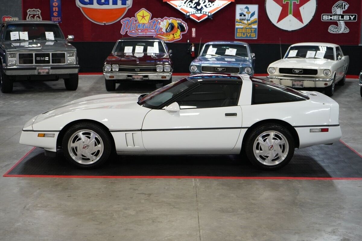 Chevrolet-Corvette-Coupe-1989-10