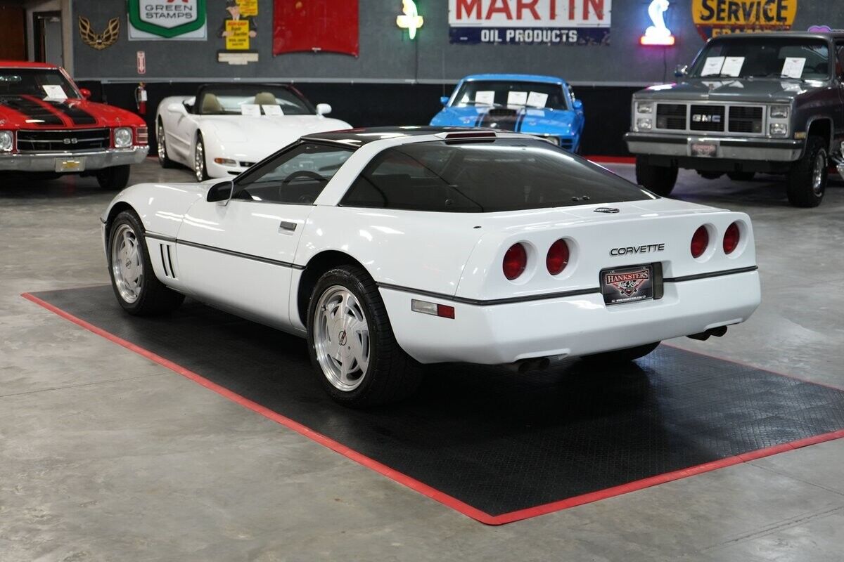 Chevrolet-Corvette-Coupe-1989-3