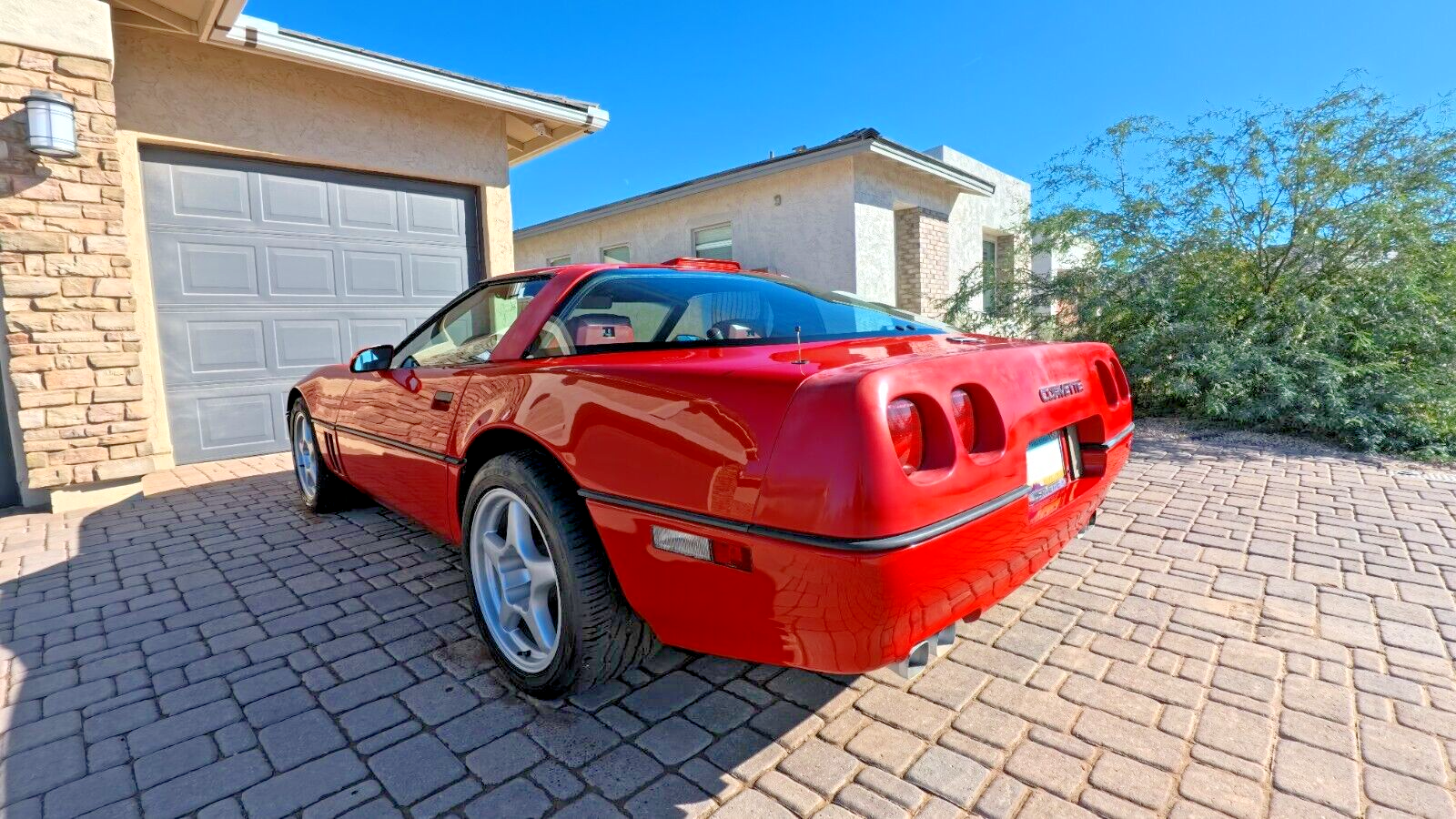 Chevrolet-Corvette-Coupe-1990-1