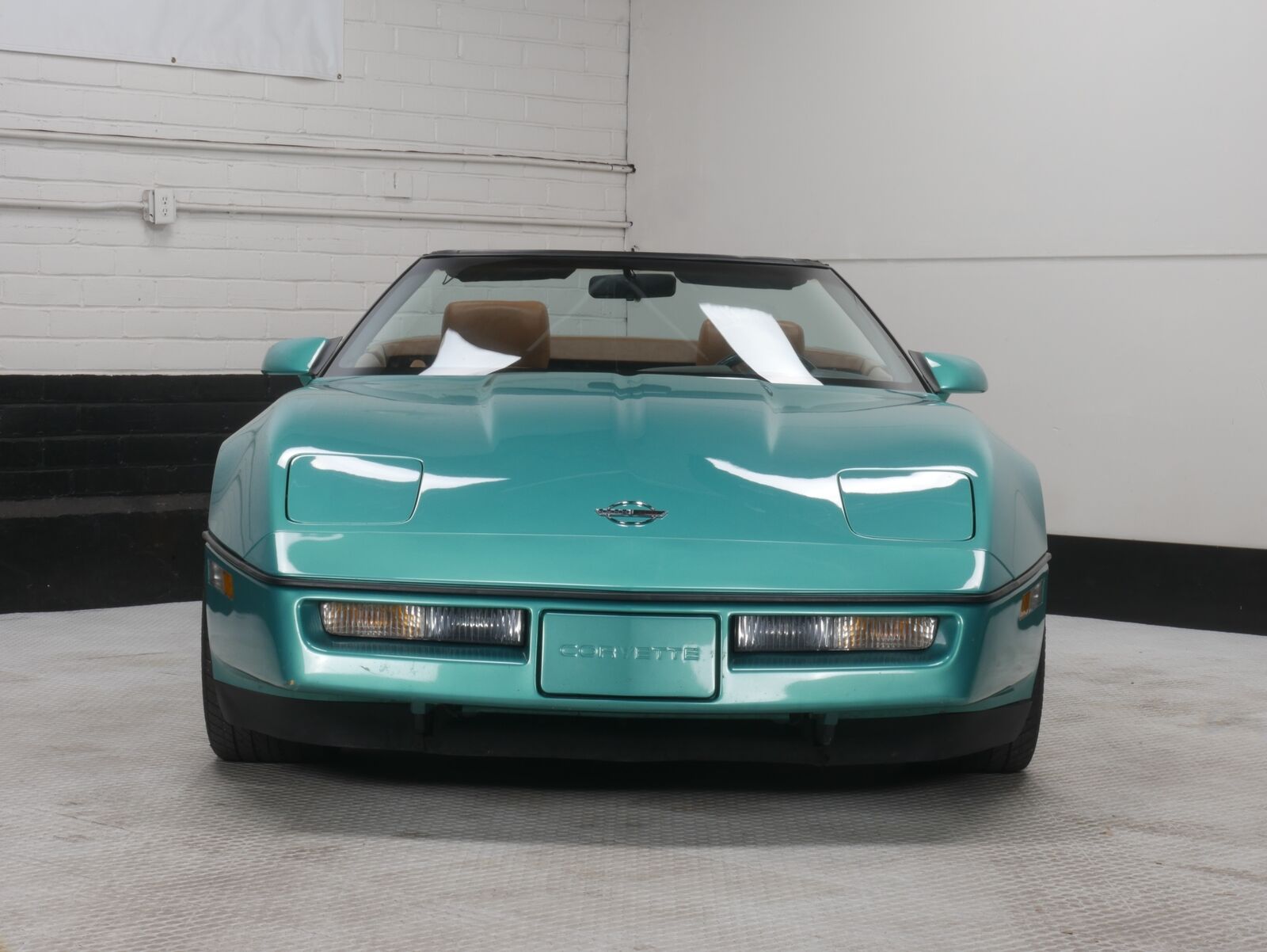 Chevrolet-Corvette-Coupe-1990-2