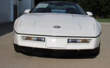 Chevrolet-Corvette-Coupe-1990-3