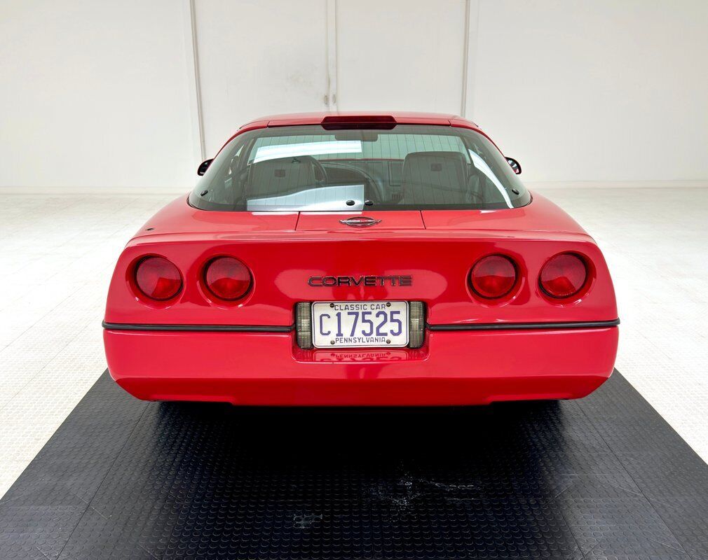 Chevrolet-Corvette-Coupe-1990-3