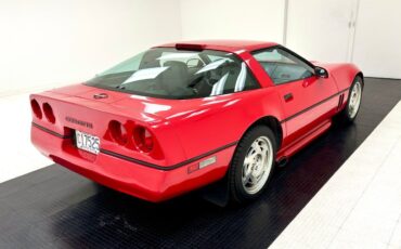 Chevrolet-Corvette-Coupe-1990-4