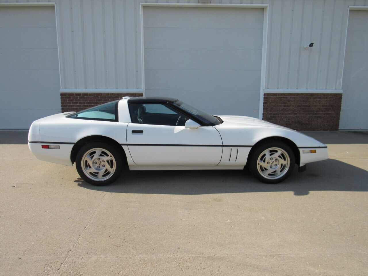 Chevrolet-Corvette-Coupe-1990-4