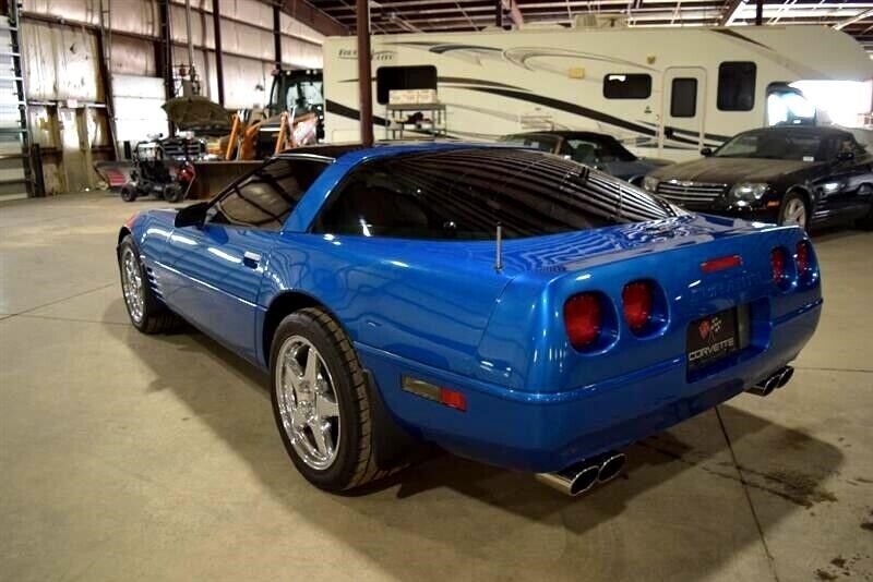 Chevrolet-Corvette-Coupe-1991-3