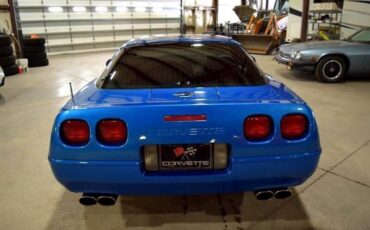 Chevrolet-Corvette-Coupe-1991-4