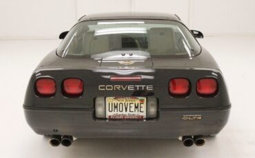 Chevrolet-Corvette-Coupe-1992-4