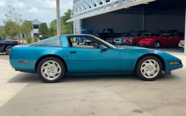 Chevrolet-Corvette-Coupe-1993-3