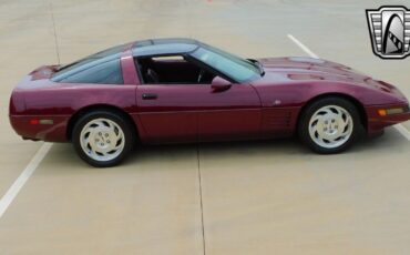 Chevrolet-Corvette-Coupe-1993-8