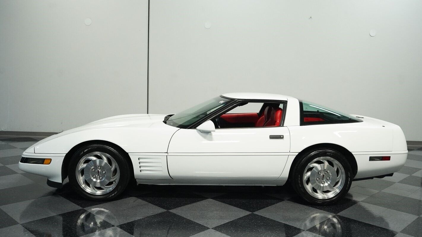 Chevrolet-Corvette-Coupe-1994-2