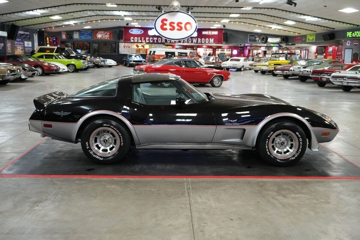 Chevrolet-Corvette-Indianapolis-500-Pace-Car-Edition-Coupe-1978-6