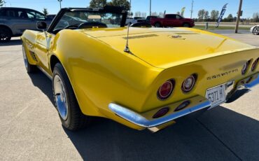 Chevrolet-Corvette-Stingray-Convertible-1971-38