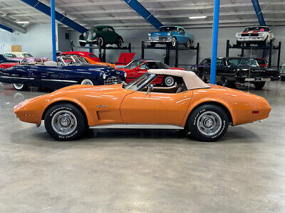 Chevrolet-Corvette-Stingray-Convertible-1974-5