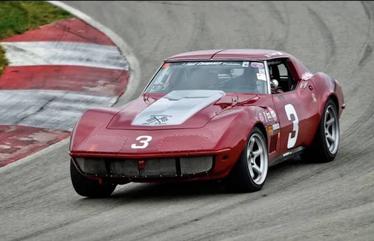 Chevrolet-Corvette-c3-1968