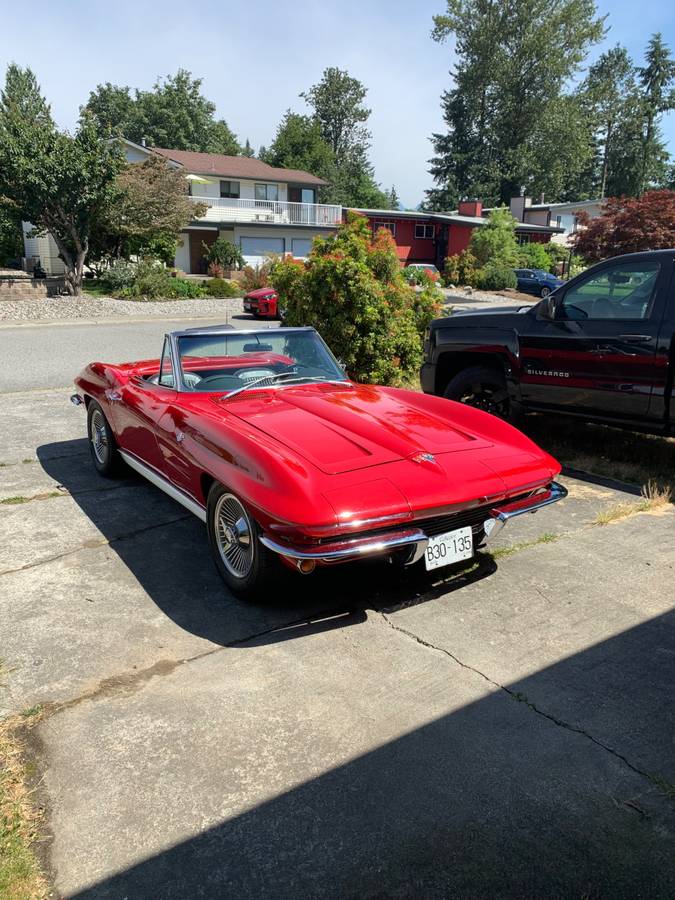 Chevrolet-Corvette-convertible-1964