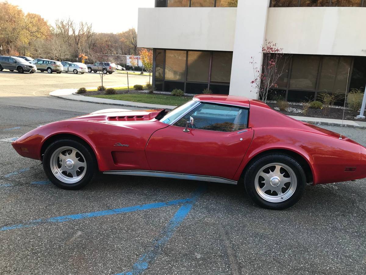 Chevrolet-Corvette-convertible-1974-10