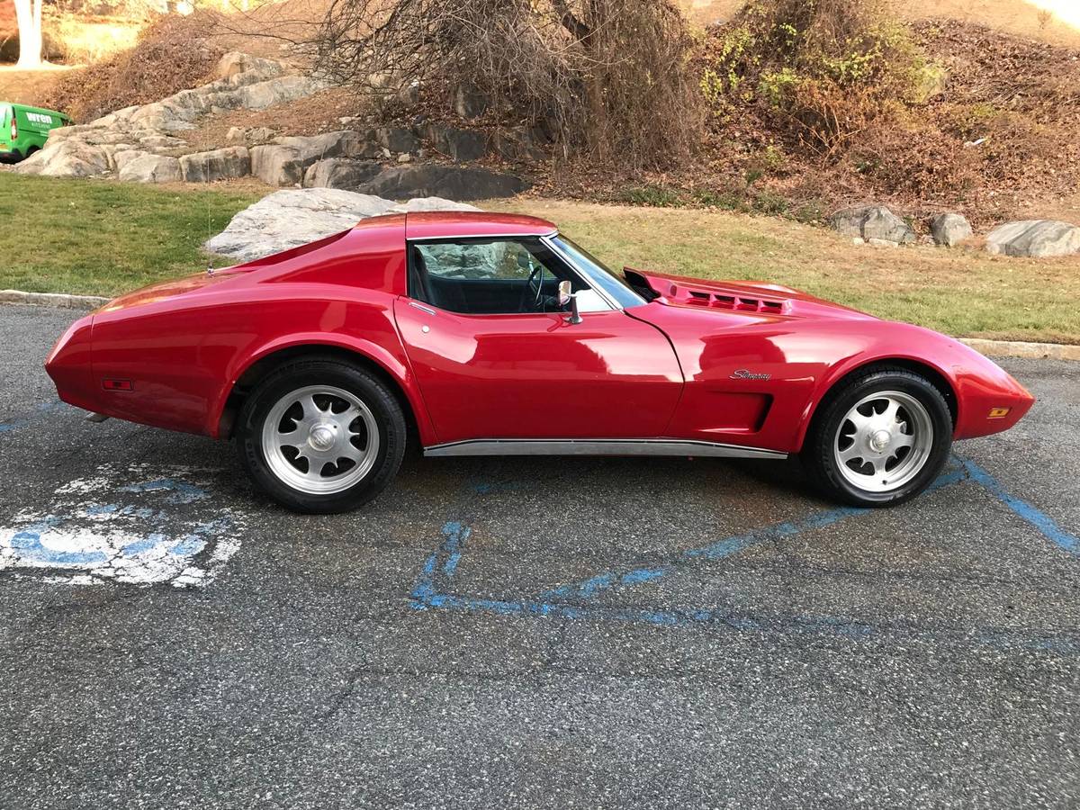 Chevrolet-Corvette-convertible-1974-12