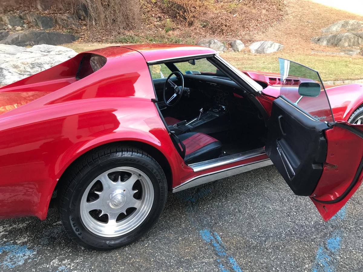 Chevrolet-Corvette-convertible-1974-16