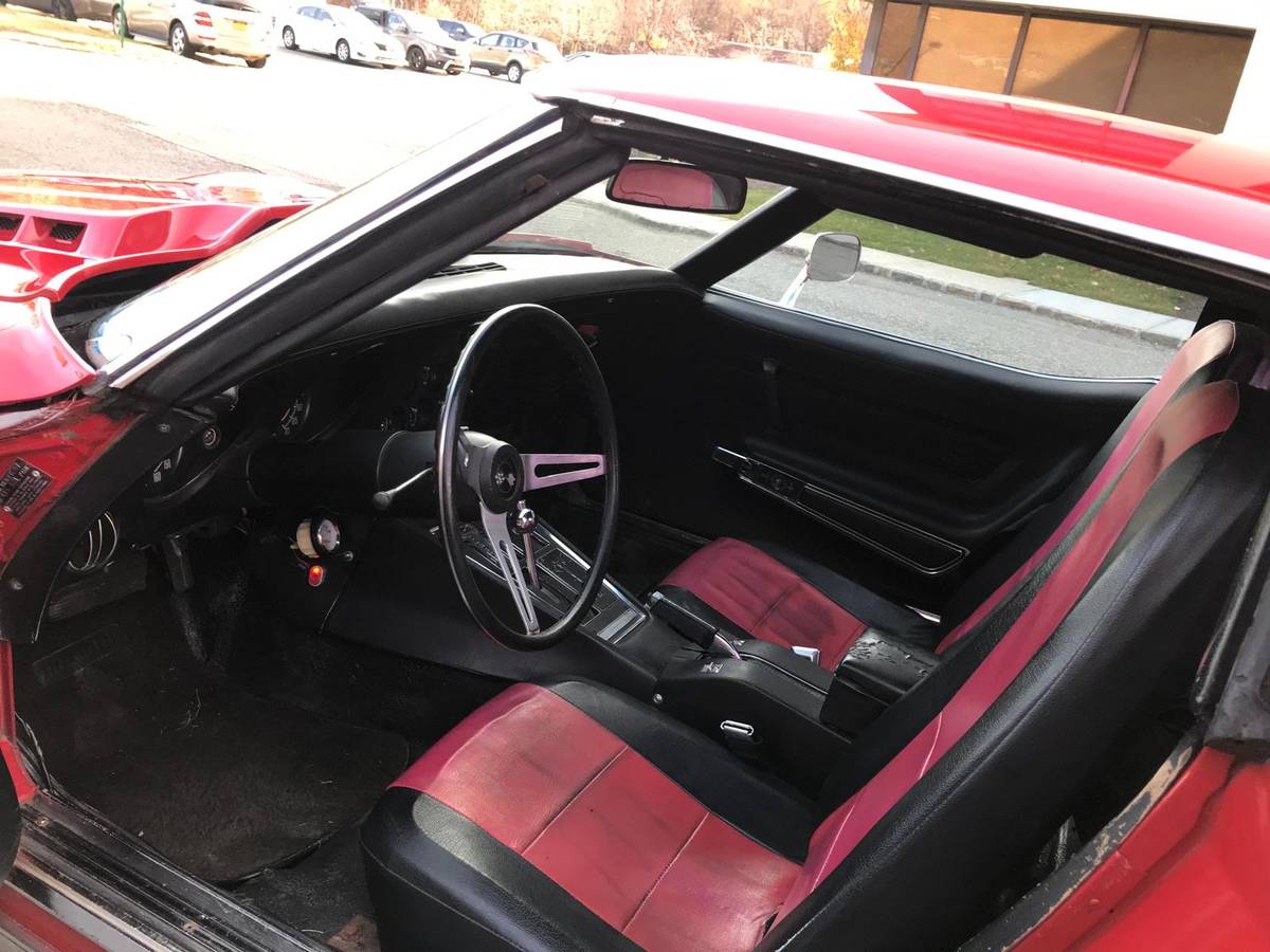 Chevrolet-Corvette-convertible-1974-4