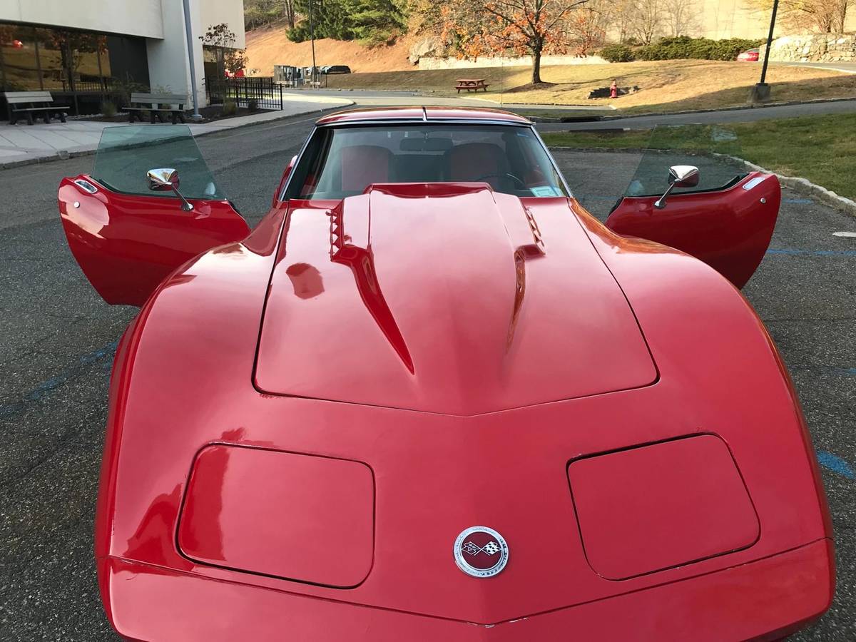 Chevrolet-Corvette-convertible-1974-8