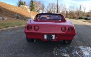 Chevrolet-Corvette-convertible-1974-9