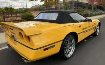 Chevrolet-Corvette-convertible-1986-2