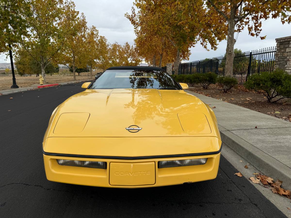 Chevrolet-Corvette-convertible-1986-5