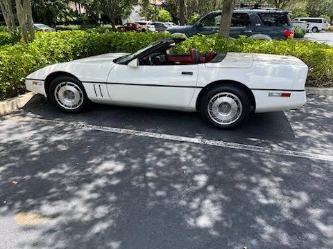 Chevrolet-Corvette-convertible-1987-2