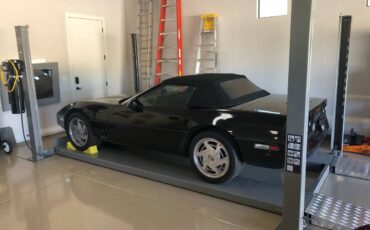 Chevrolet-Corvette-convertible-1989-1