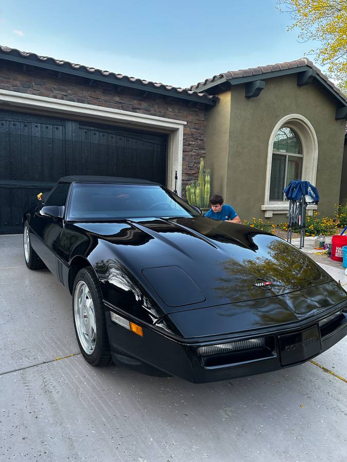 Chevrolet-Corvette-convertible-1989-7