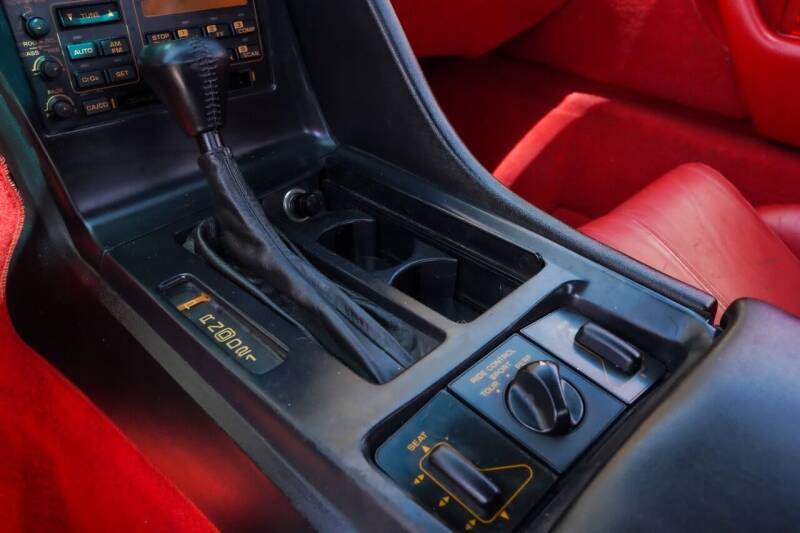 Chevrolet-Corvette-corvette-amp-convertible-1993-13