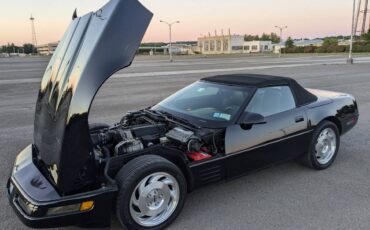 Chevrolet-Corvette-corvette-amp-convertible-1994-5