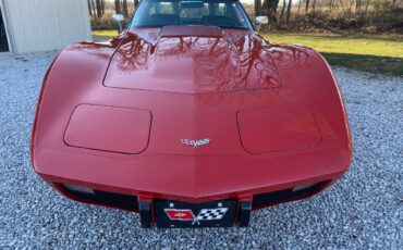 Chevrolet-Corvette-l-82-1979-1