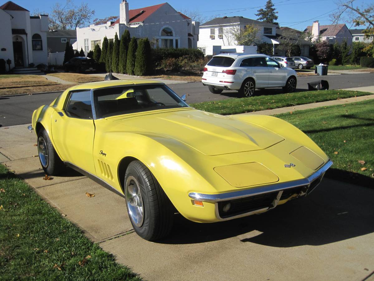 Chevrolet-Corvette-stingray-1969-12