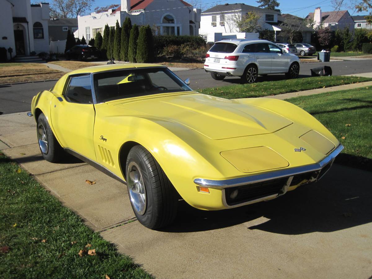 Chevrolet-Corvette-stingray-1969-17