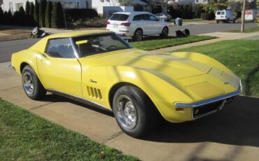 Chevrolet-Corvette-stingray-1969