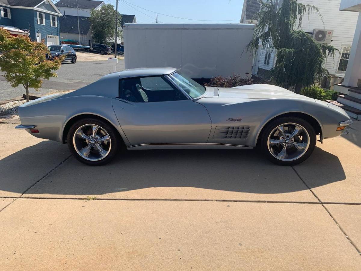 Chevrolet-Corvette-stingray-1970-6