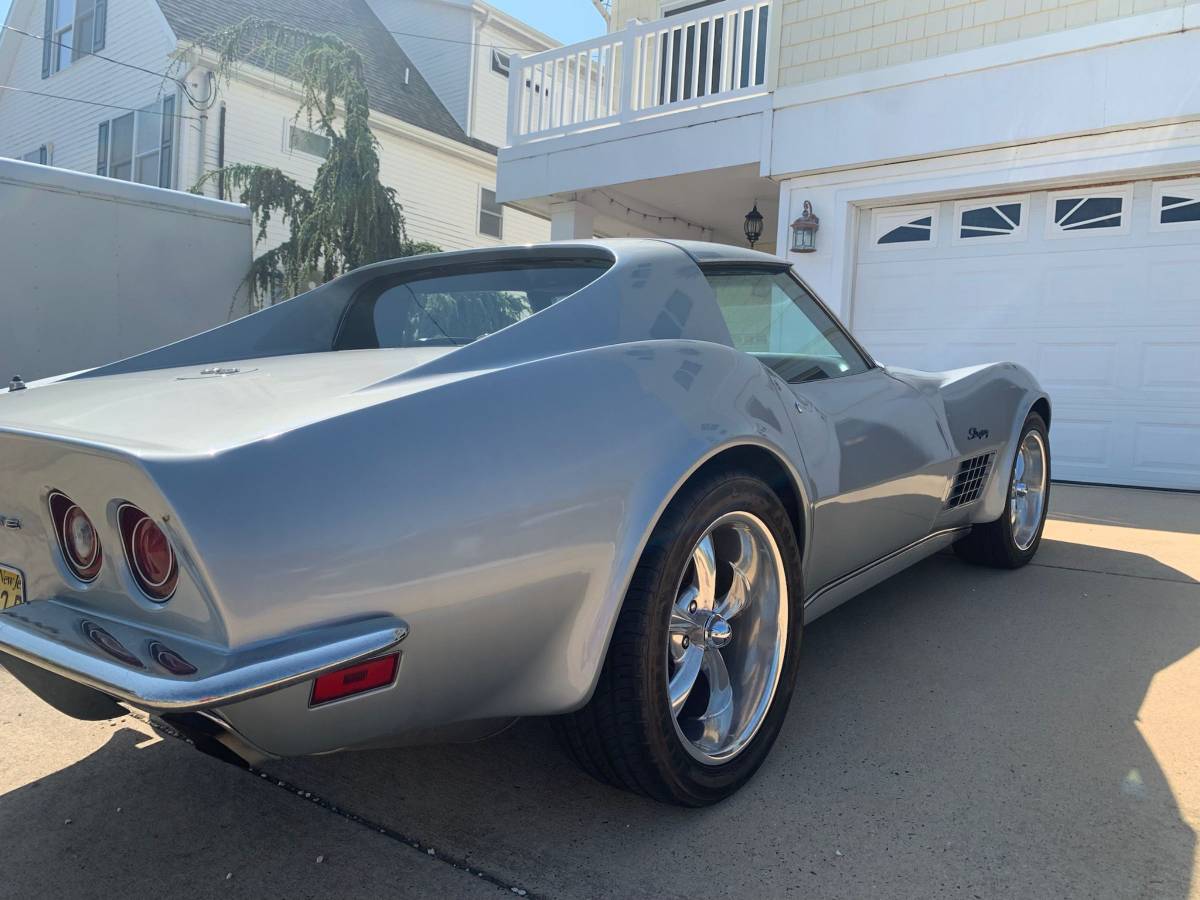 Chevrolet-Corvette-stingray-1970