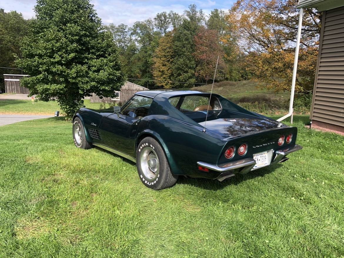 Chevrolet-Corvette-stingray-1971-1