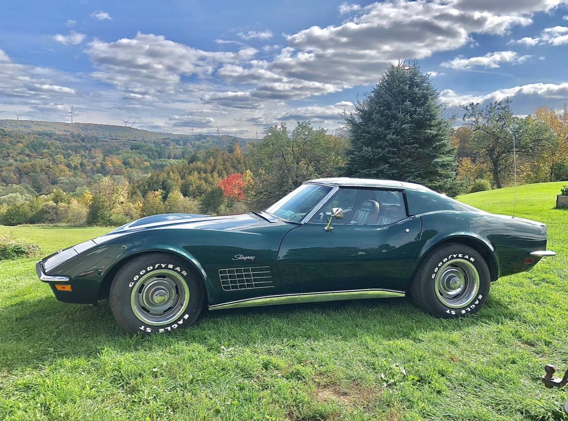 Chevrolet-Corvette-stingray-1971-2