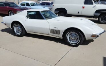 Chevrolet-Corvette-stingray-1971